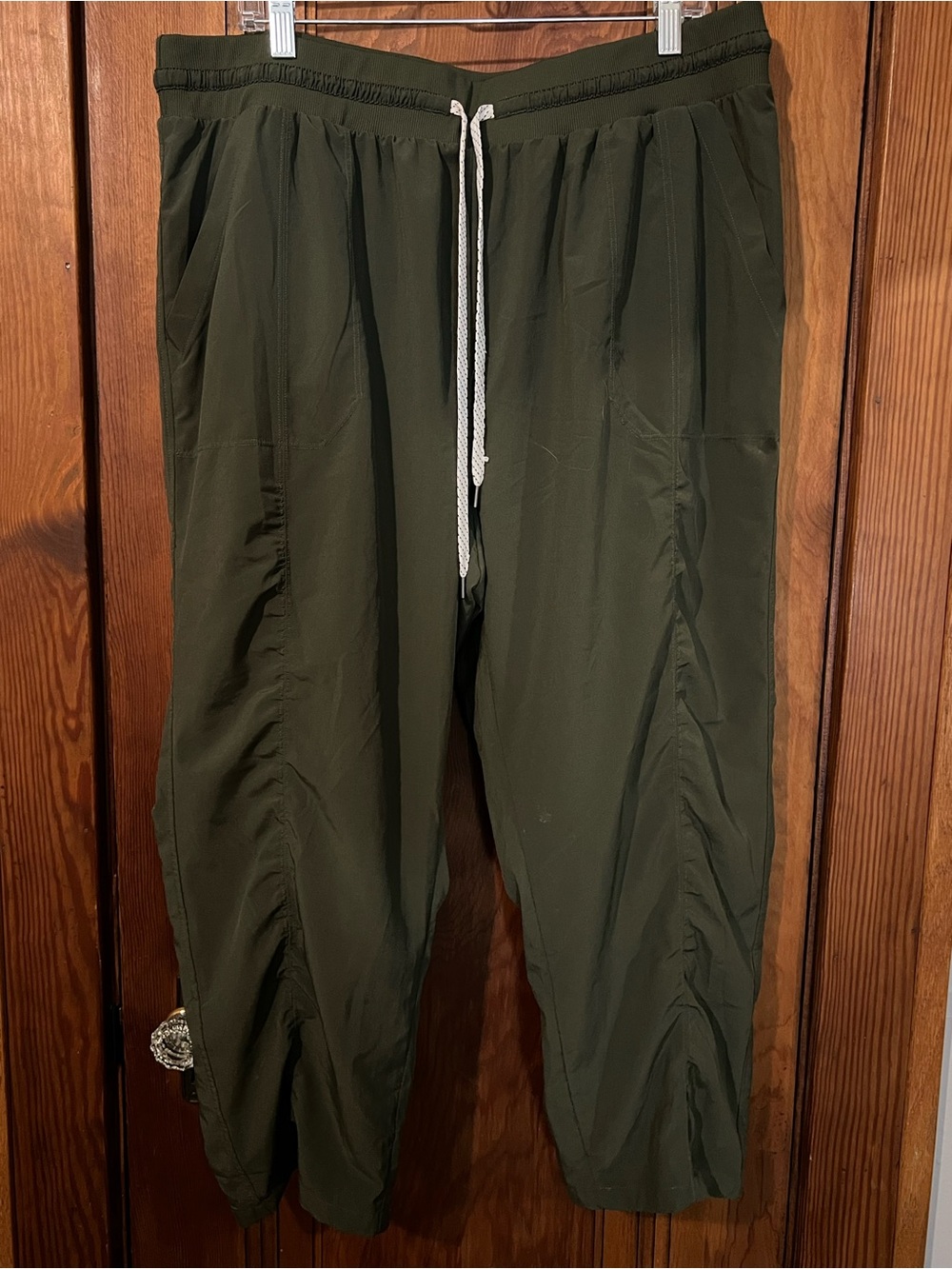 Women’s Olive Green Drawstring Sleek Activewear Pants
